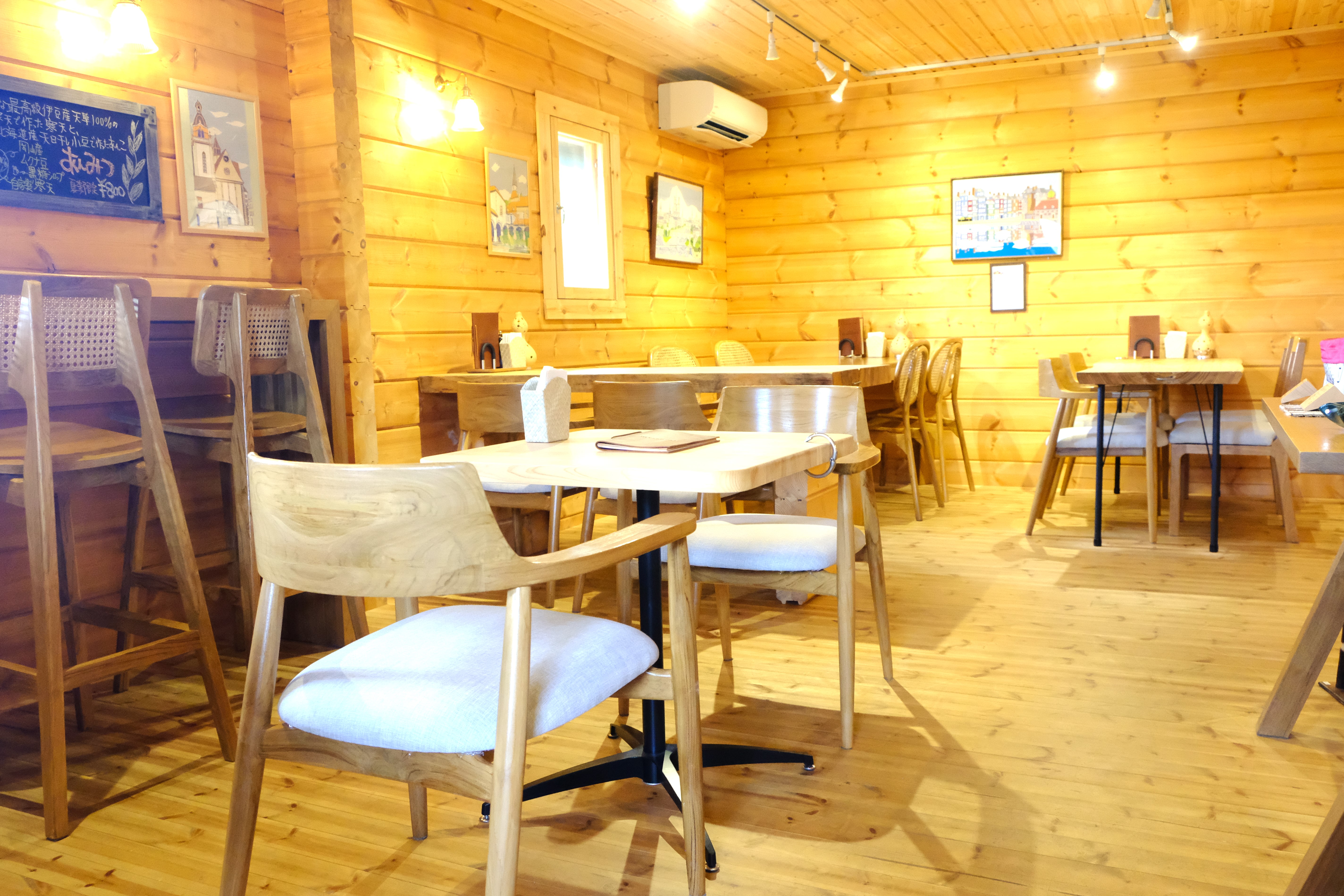 マグーカフェ店内